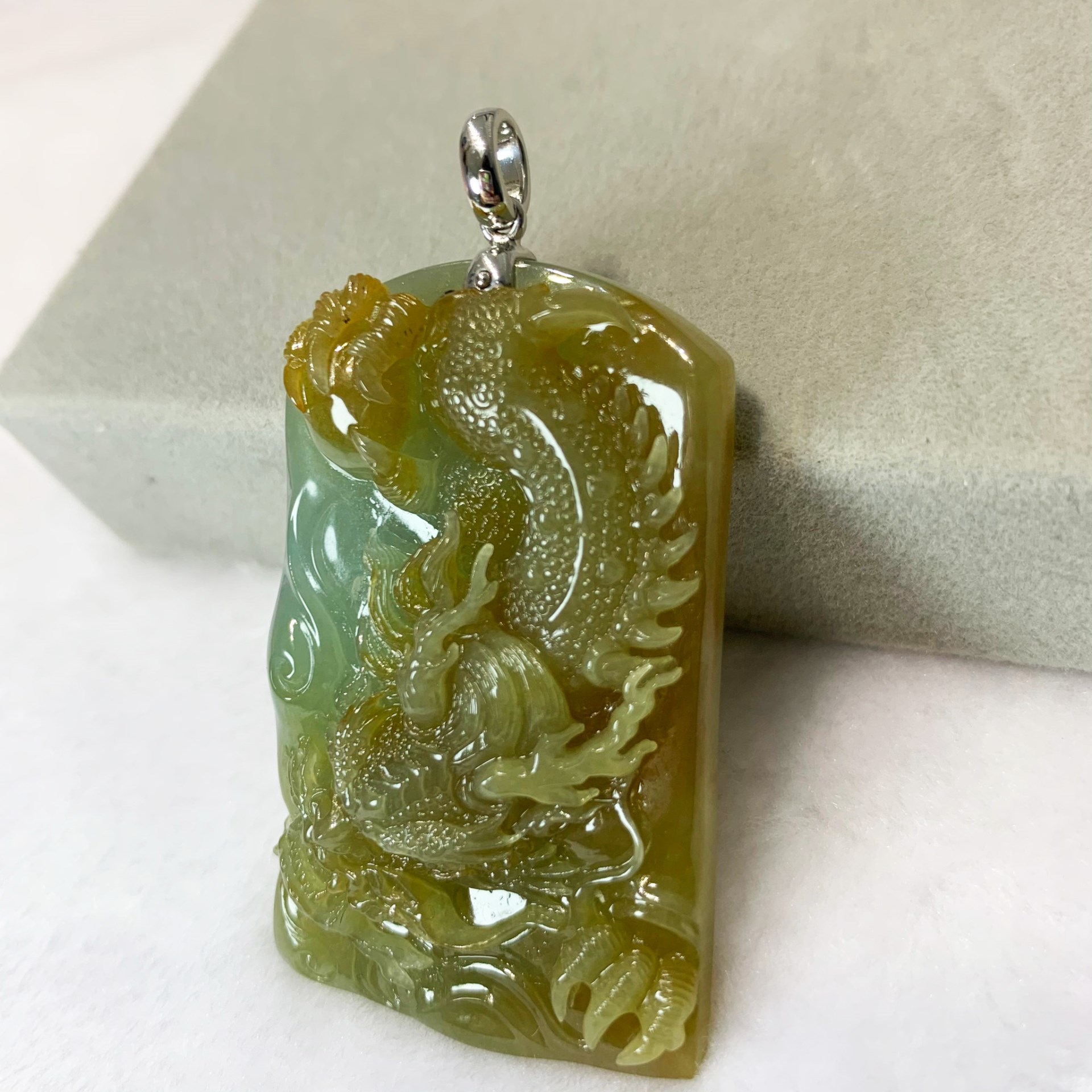 黃翡龍玉牌(已售出)