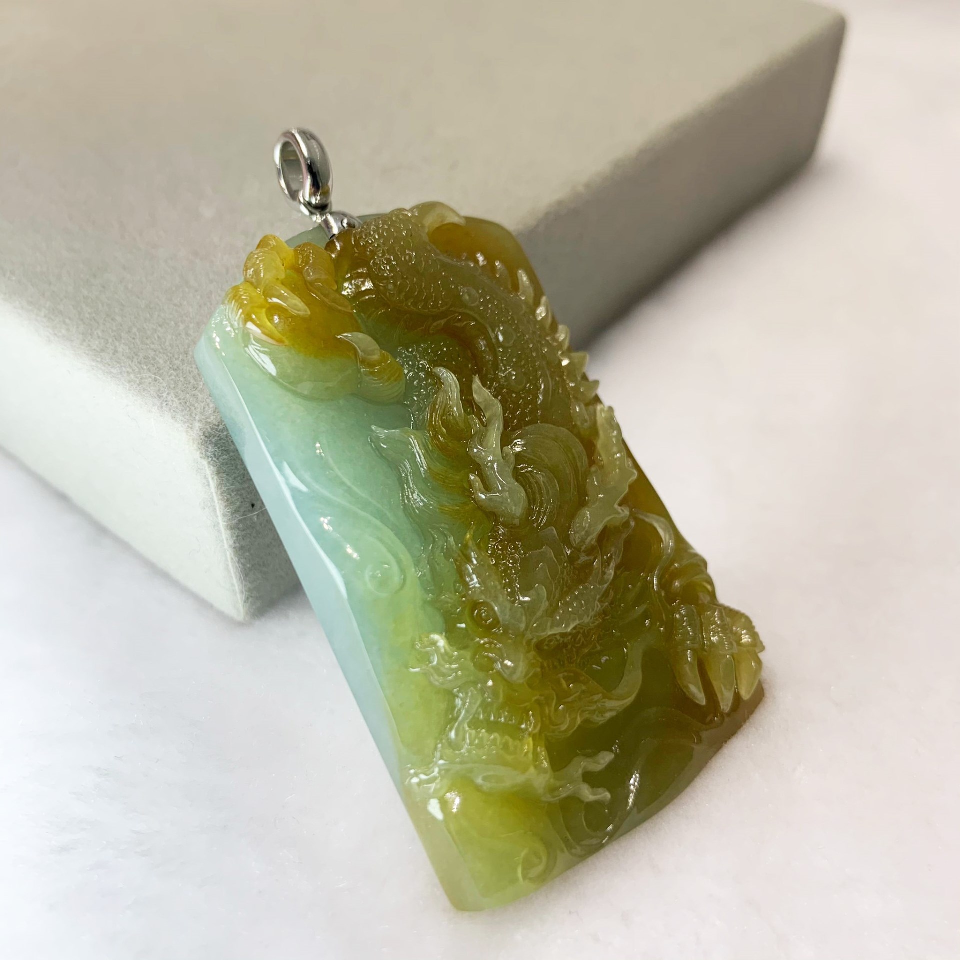 黃翡龍玉牌(已售出)