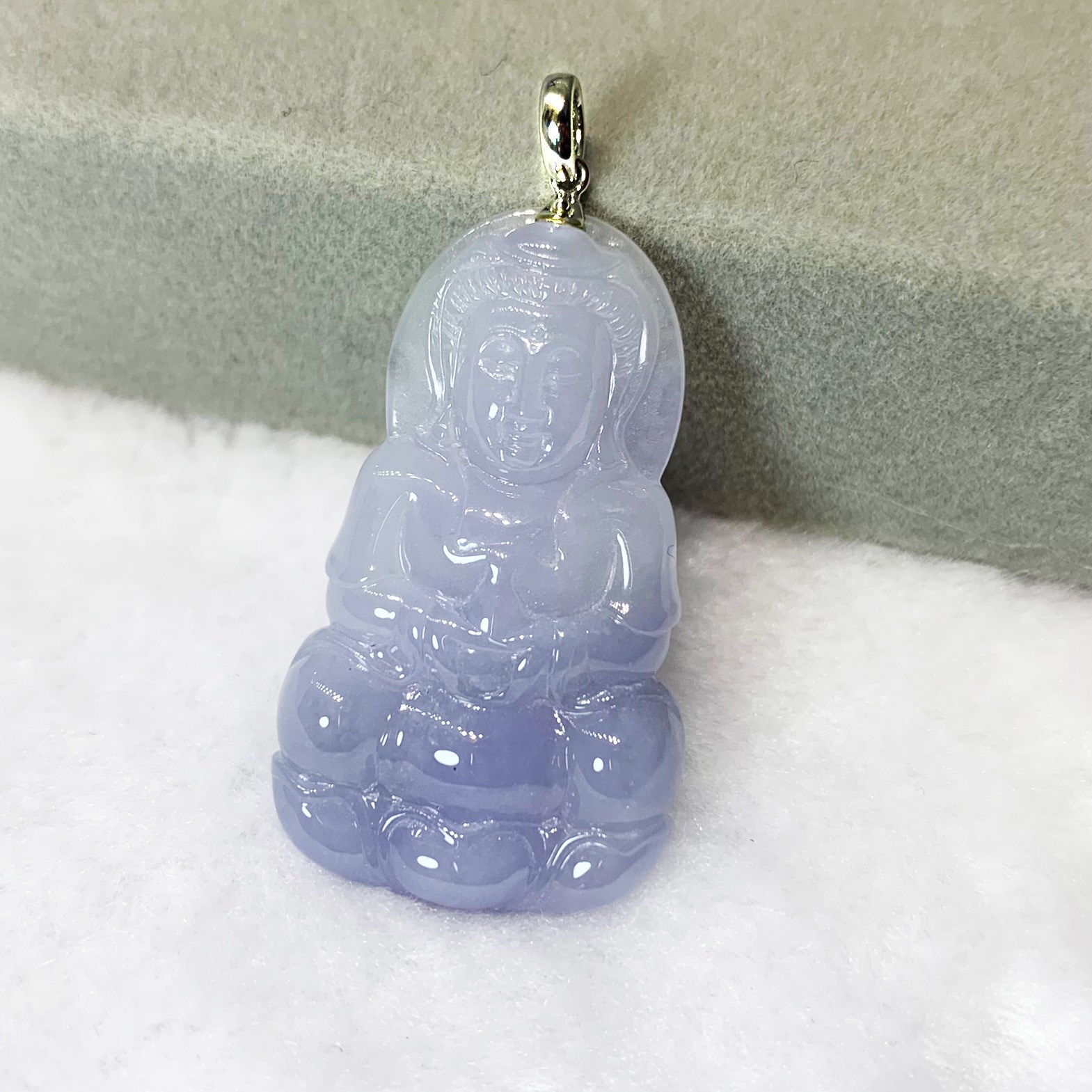 紫羅蘭坐姿觀音玉墜(已售出)