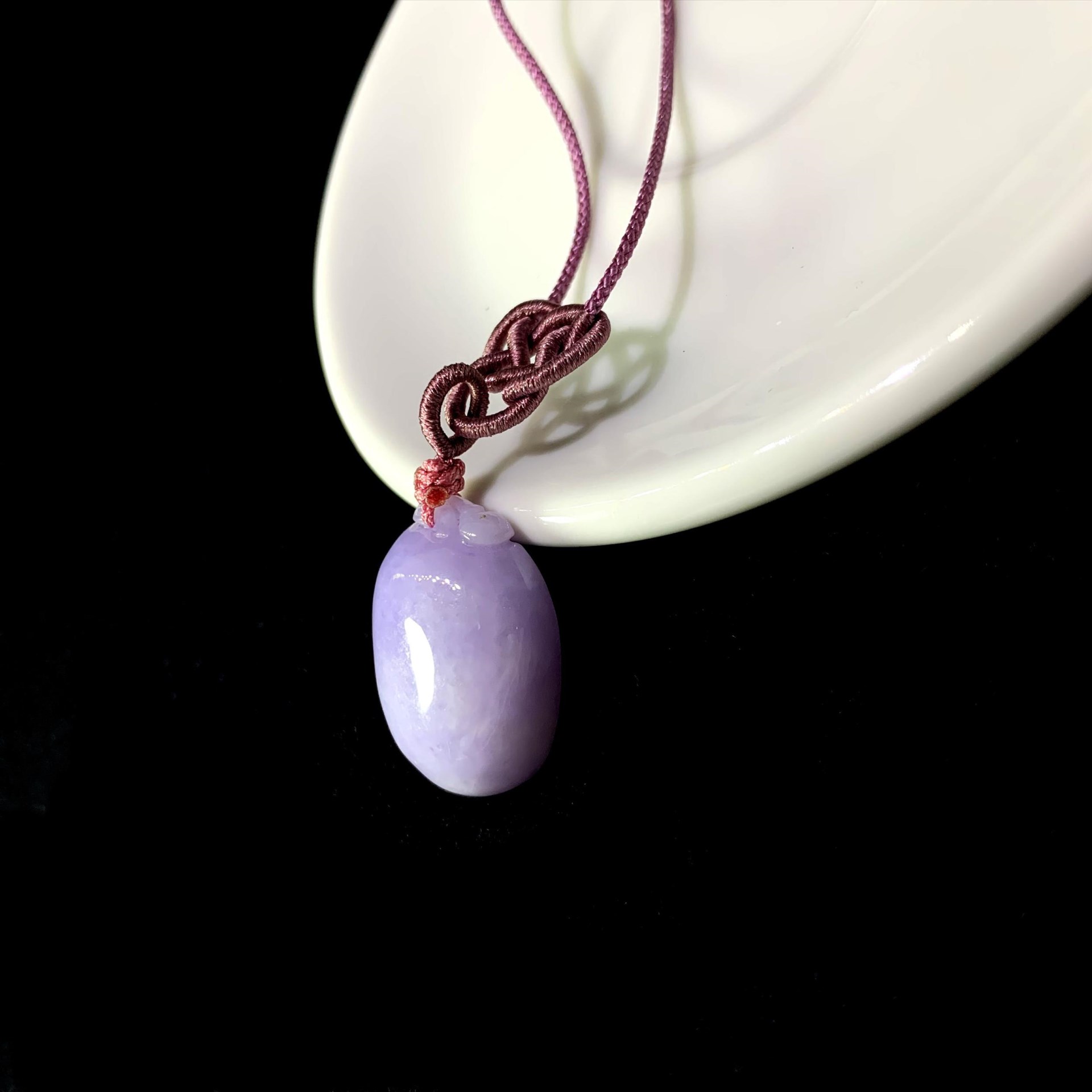 紫羅蘭玉桃墜(已售出)