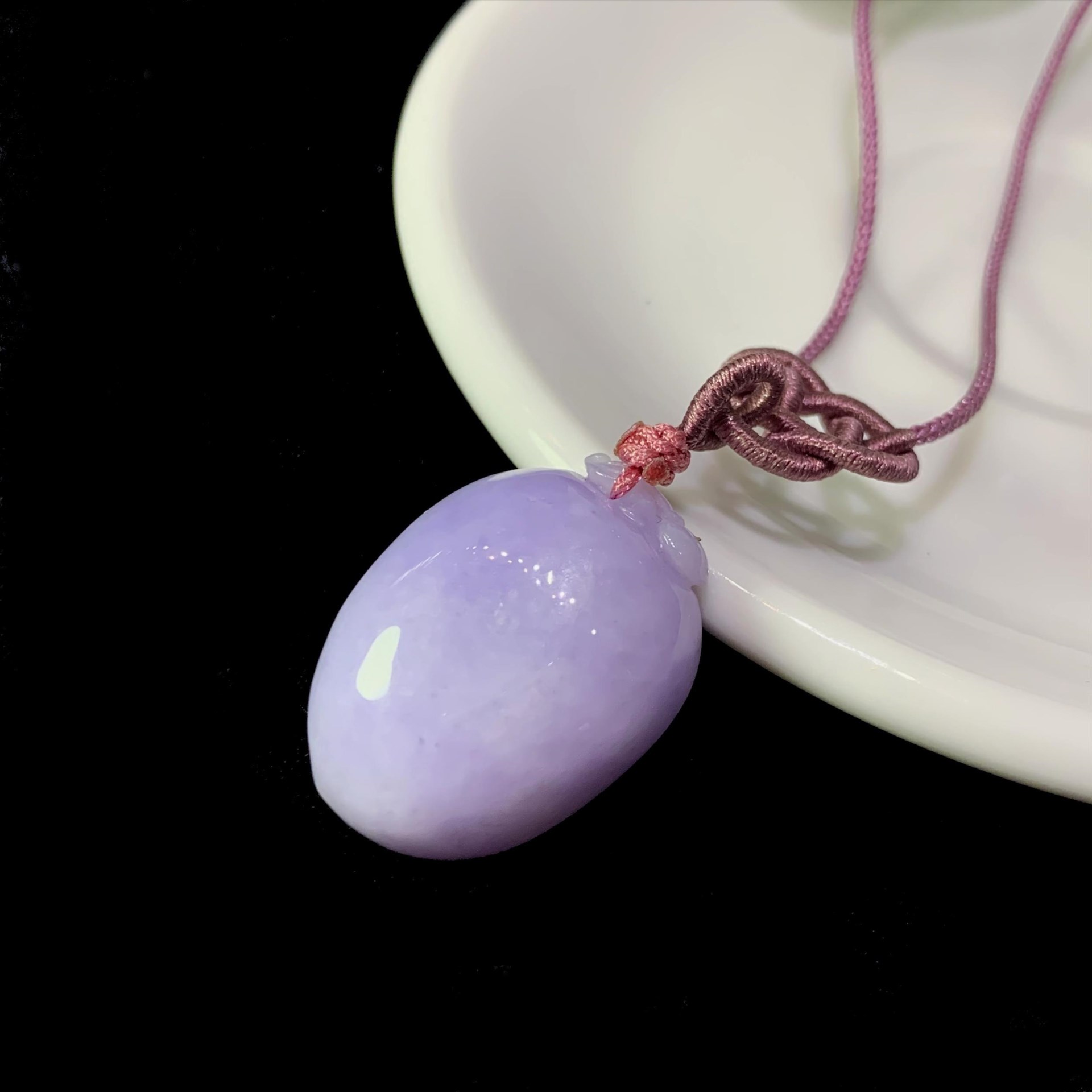 紫羅蘭玉桃墜(已售出)