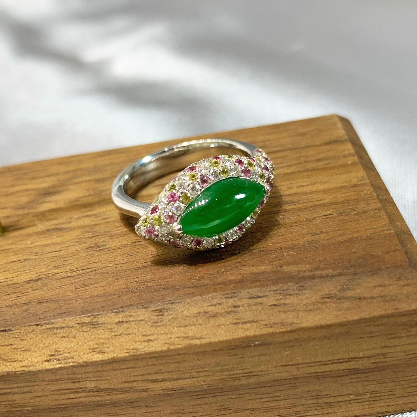 翡翠馬眼剛玉鑽戒(已售出)