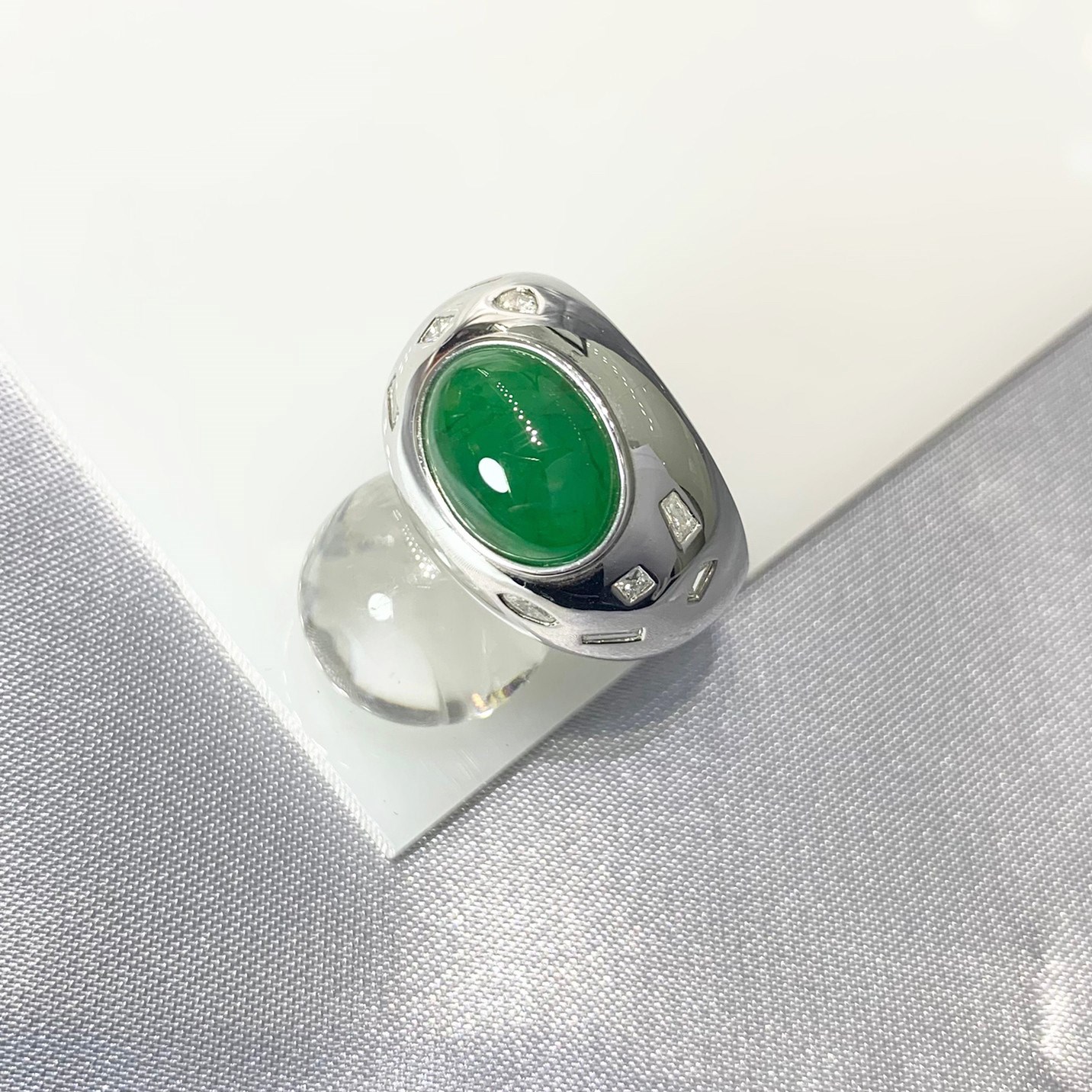 翡翠蛋面寬版戒