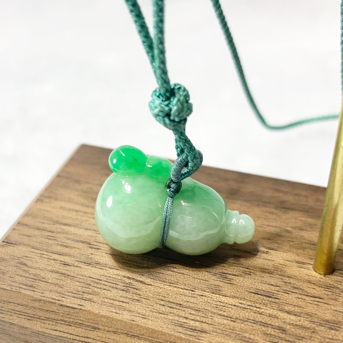 白底青立體葫蘆玉墜(已售出)