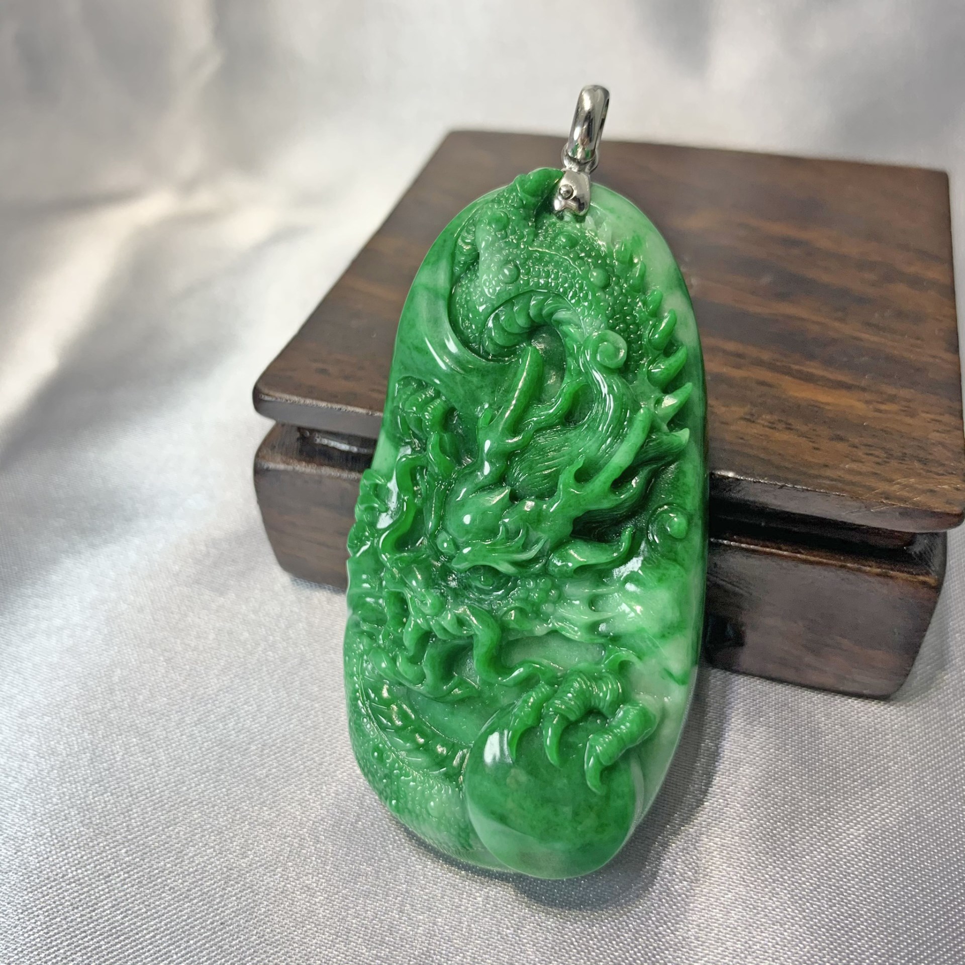 翡翠神龍戲珠玉墜(已售出)