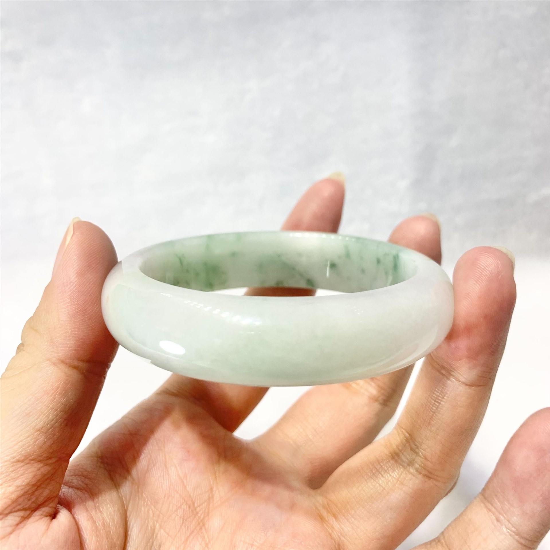 糯種飄花翡翠玉鐲 #17.5-18