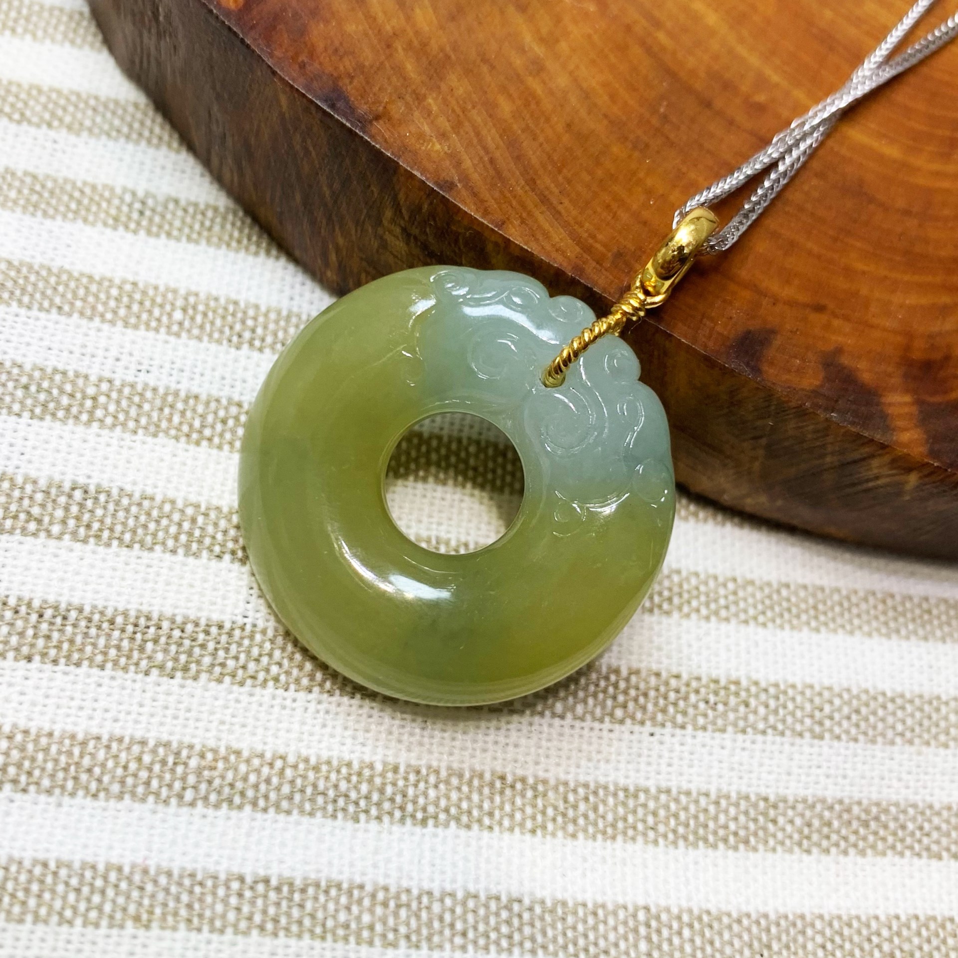 雙龍玉珮(已售出)