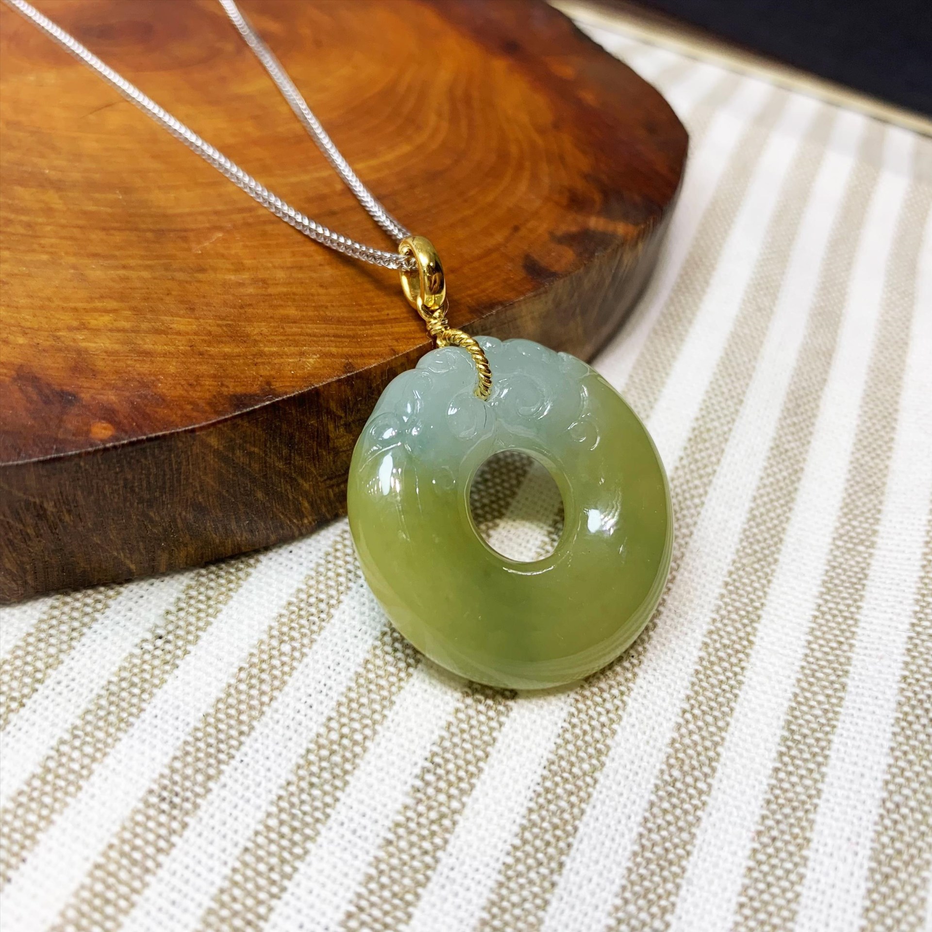 雙龍玉珮(已售出)