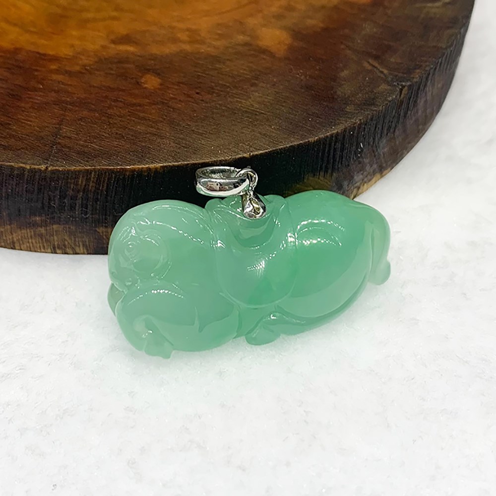 蘋果綠馬上有錢玉墜