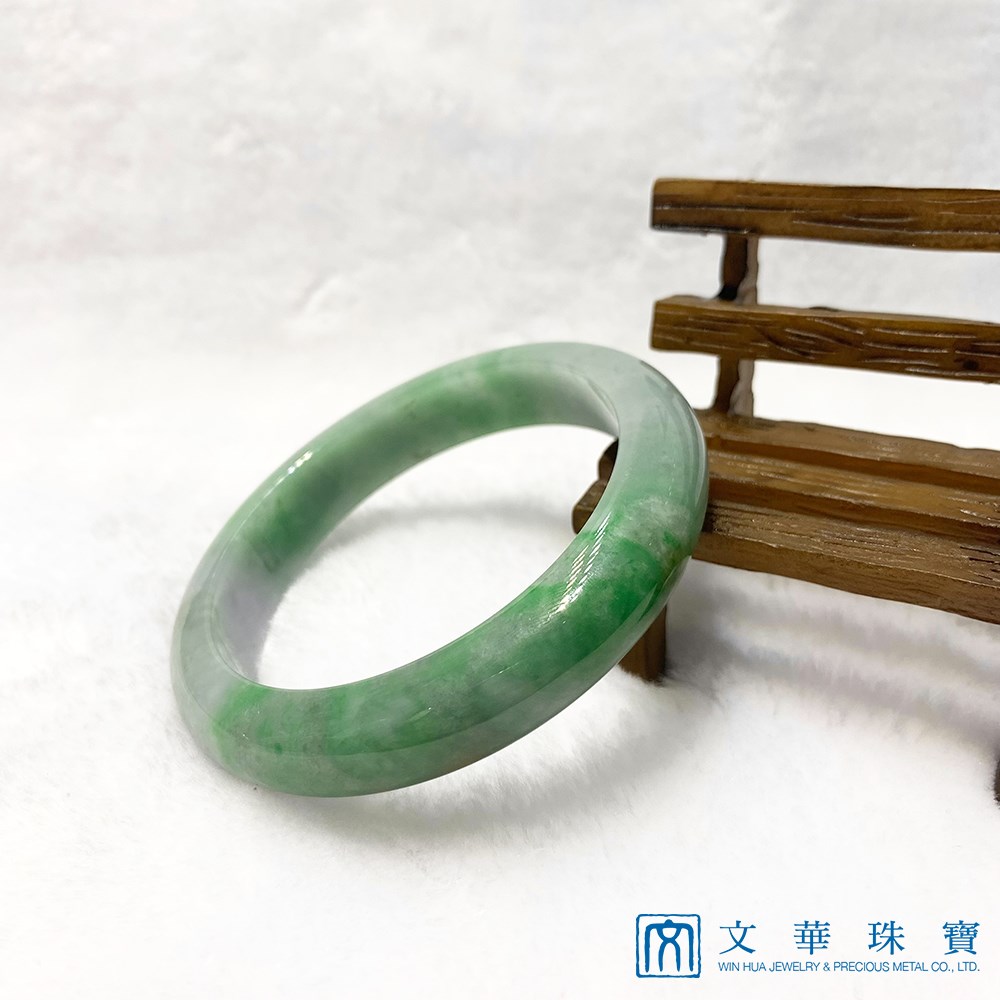 翡翠三彩玉鐲(18.5-19圍) 附中國寶石證書(已售出)