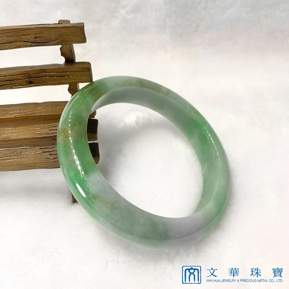 翡翠三彩玉鐲(18.5-19圍) 附中國寶石證書(已售出)