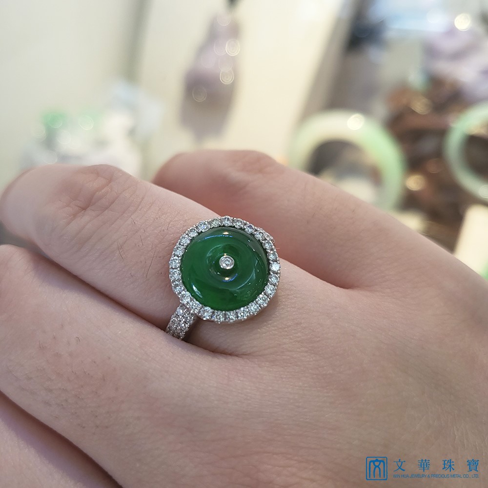 翡翠平安扣鑽戒