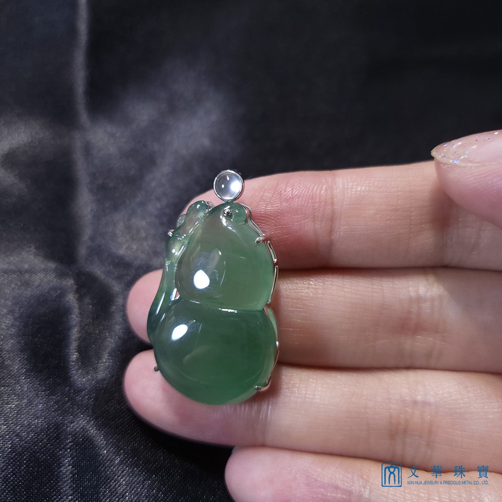 玻璃種滿綠福祿壽玉墜(已售出)