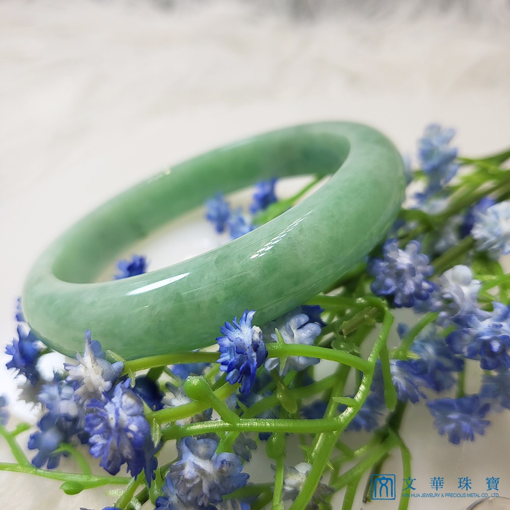 蘋果綠滿綠玉鐲 手圍18-18.5號(已售出)