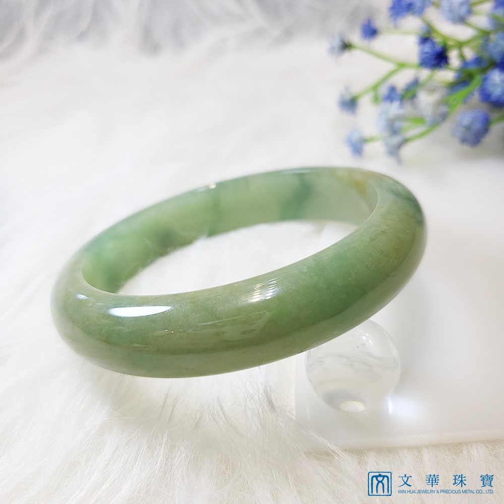 綠帶蜜糖黃翡翠玉鐲 手圍18.5號