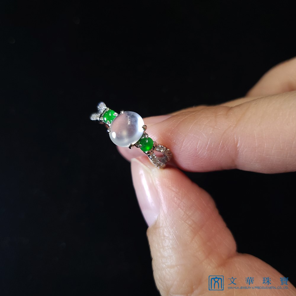 玻璃種蛋面鑽戒 國際圍11號(已售出)