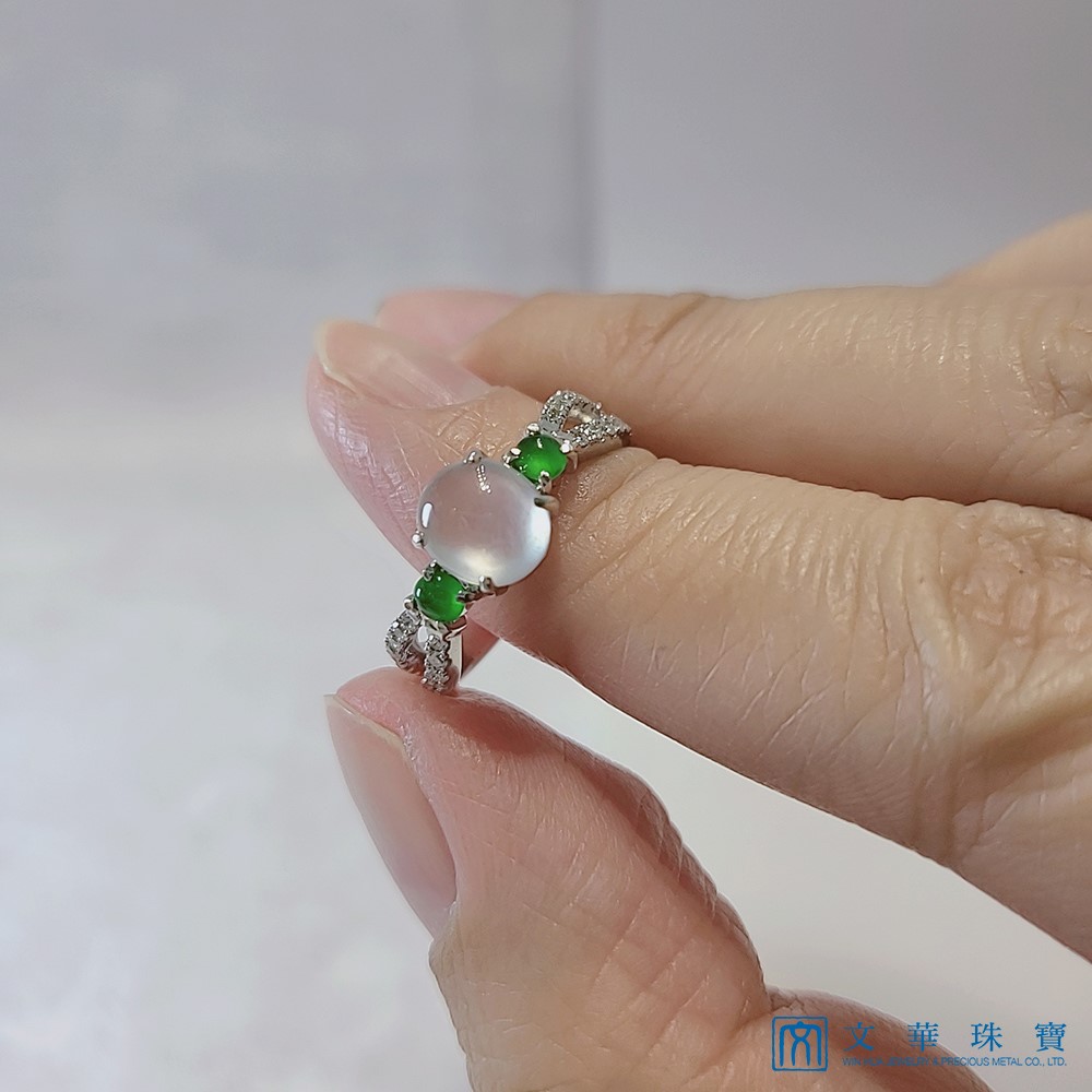 玻璃種蛋面鑽戒 國際圍11號(已售出)