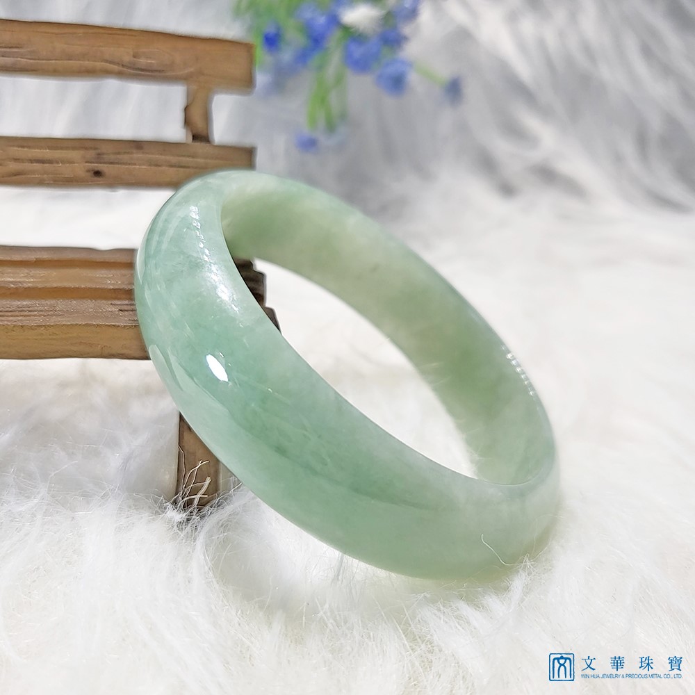 芙蓉綠滿綠寬版玉鐲 17.5圍(已售出)