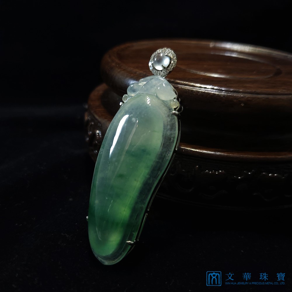 玻璃種飄綠福瓜玉墜 附中國寶石證書(已售出)