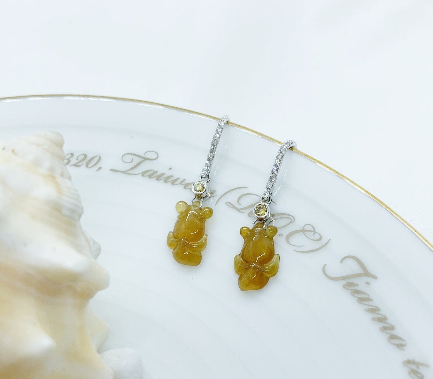 黃翡彩鑽金魚耳環