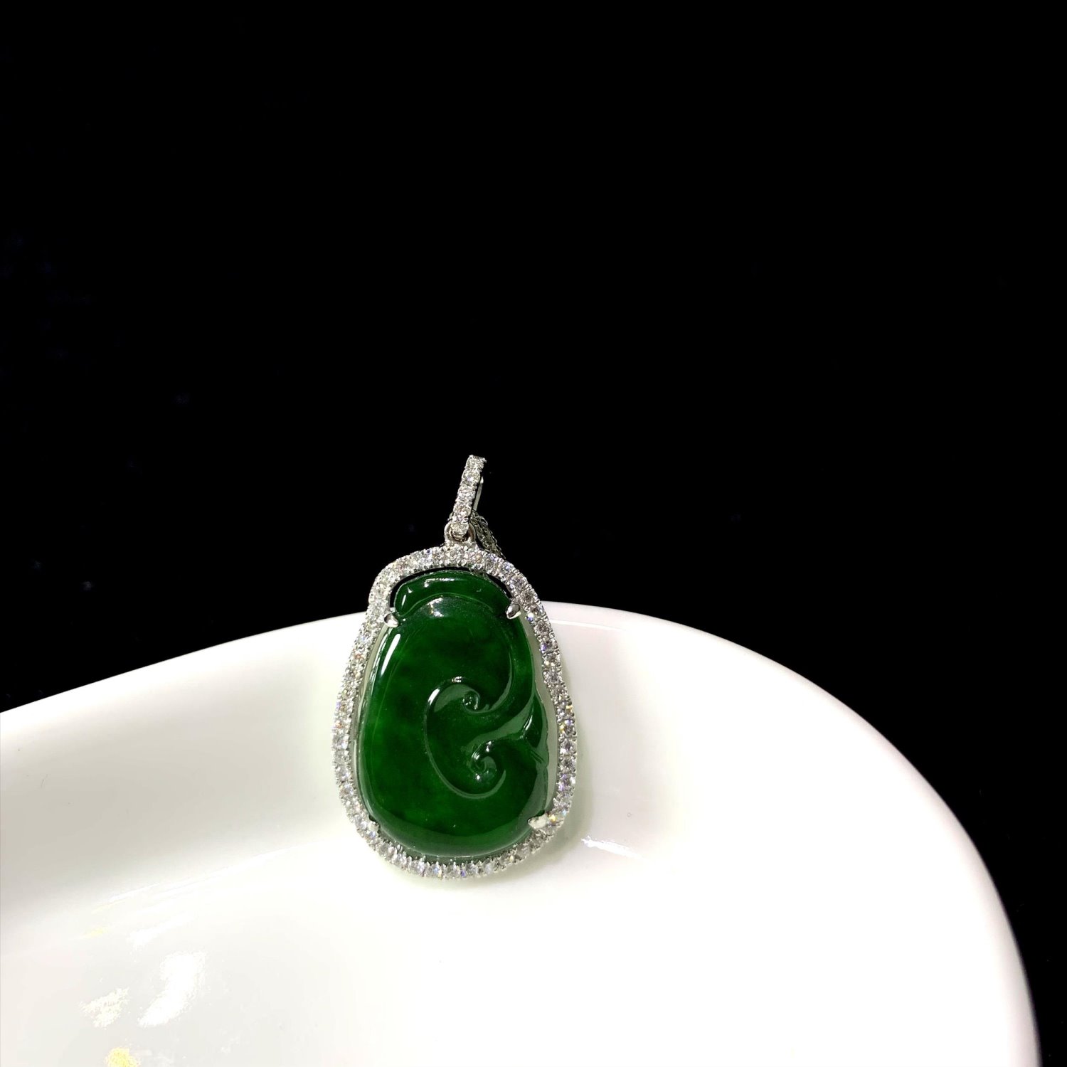 翡翠如意鑽墜