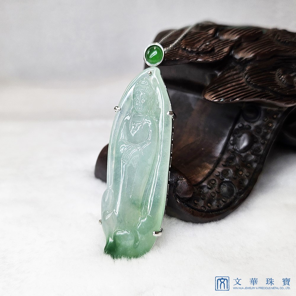 冰芙蓉帶綠觀音玉墜