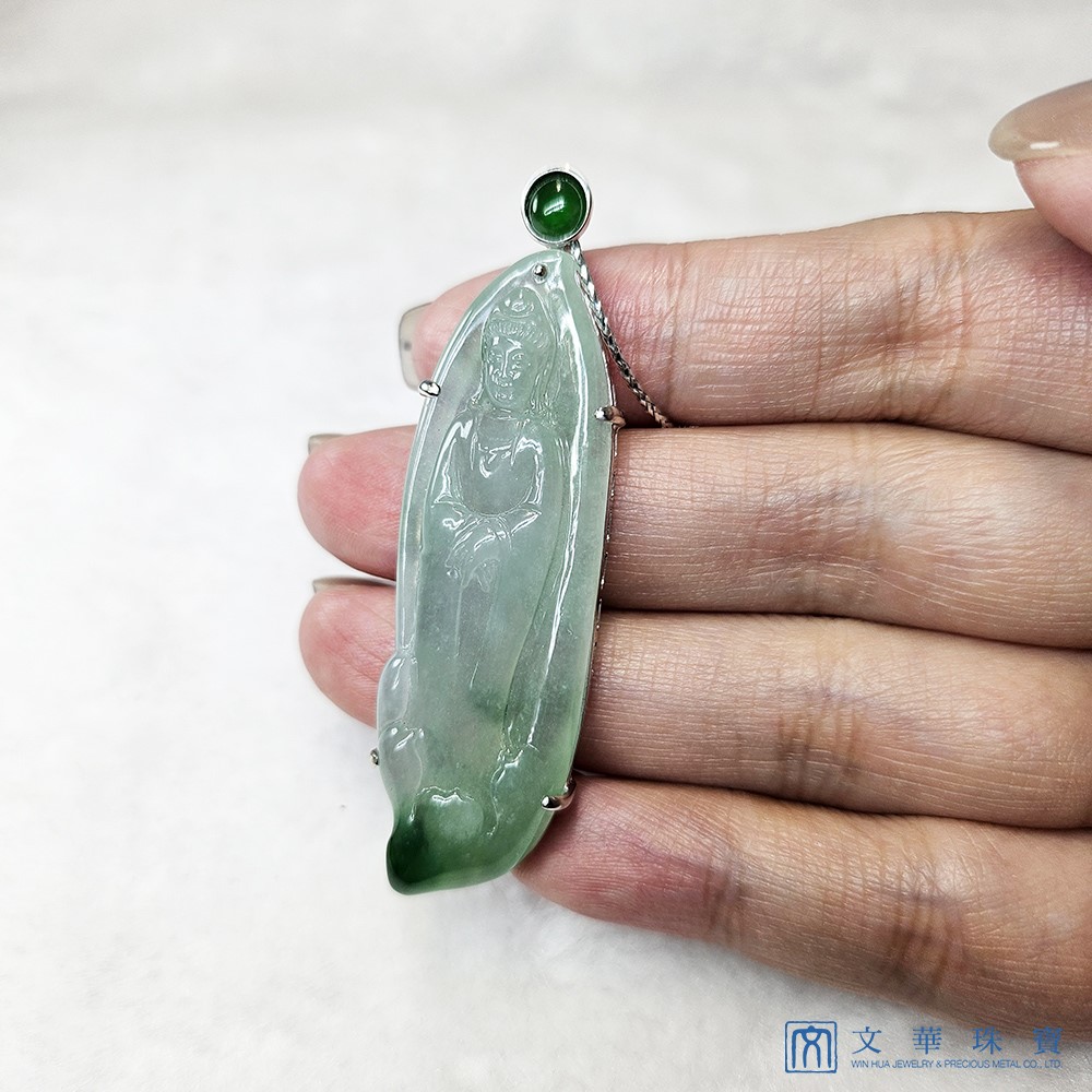 冰芙蓉帶綠觀音玉墜