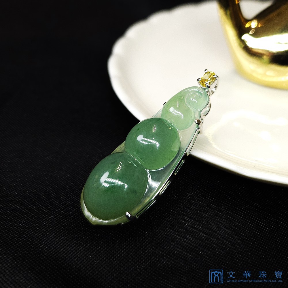 黃彩鑽湖水綠豆莢