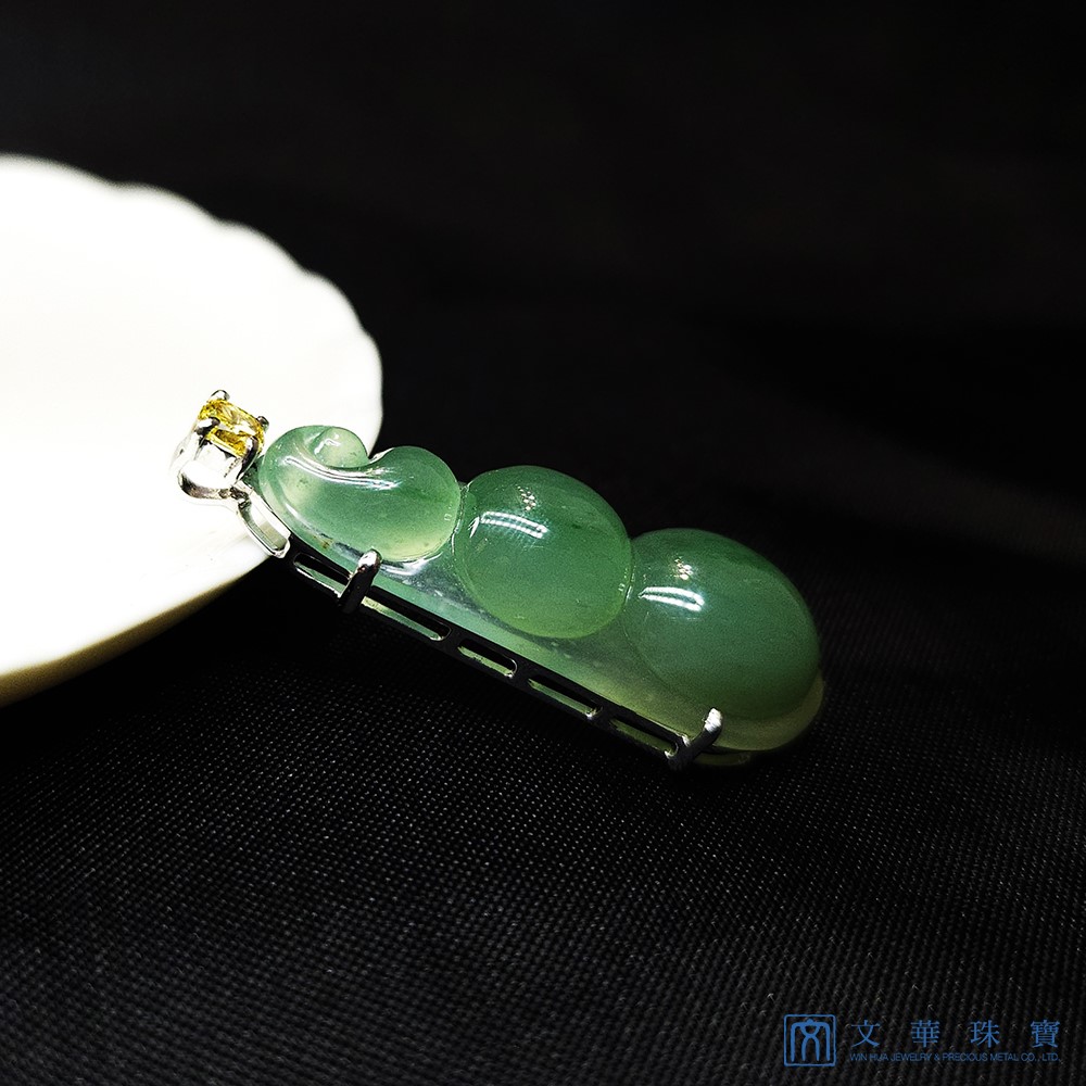 黃彩鑽湖水綠豆莢