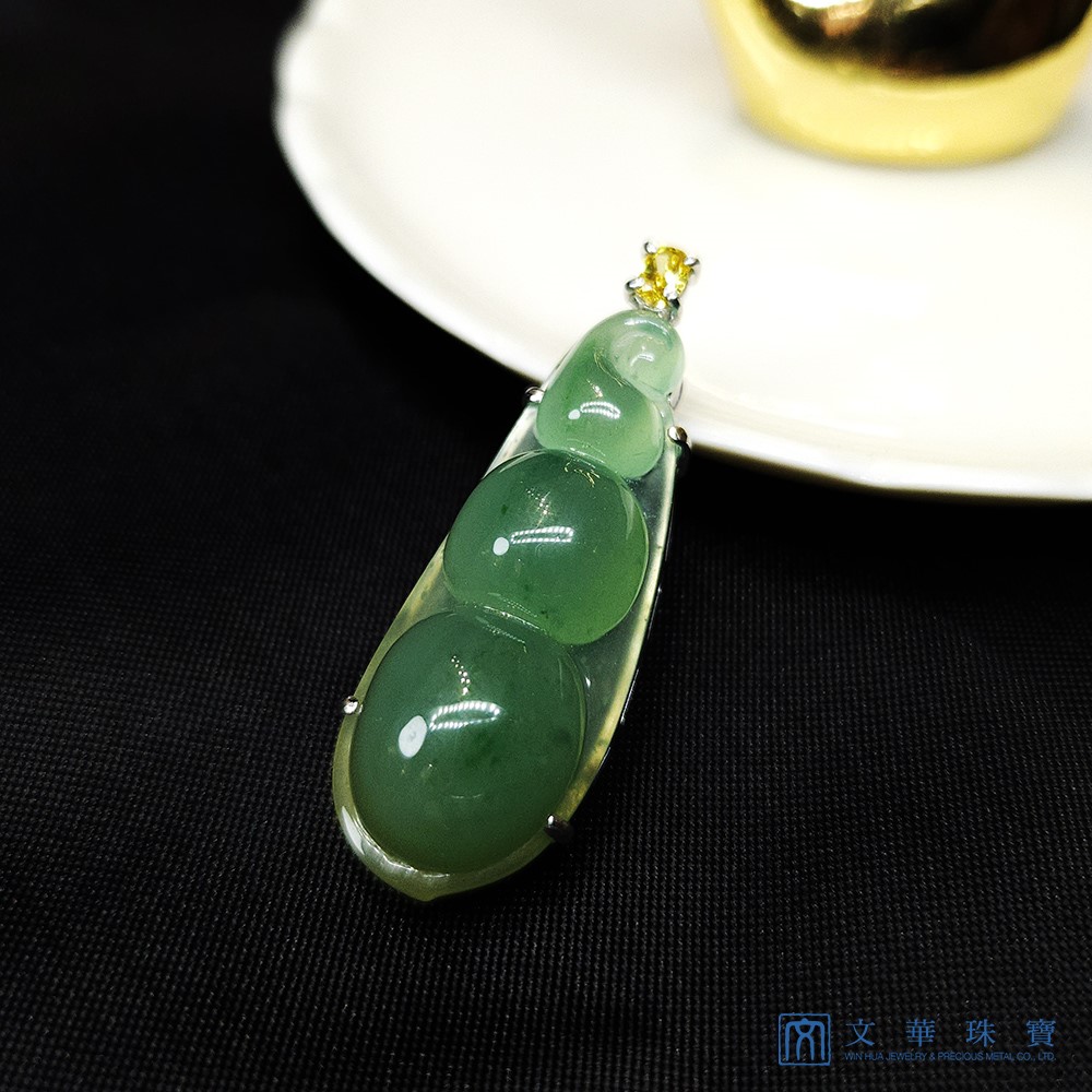 黃彩鑽湖水綠豆莢