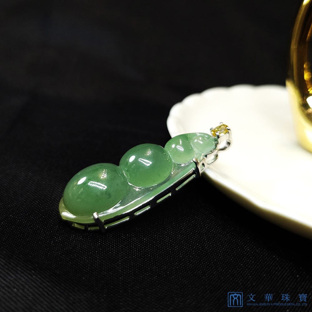 黃彩鑽湖水綠豆莢