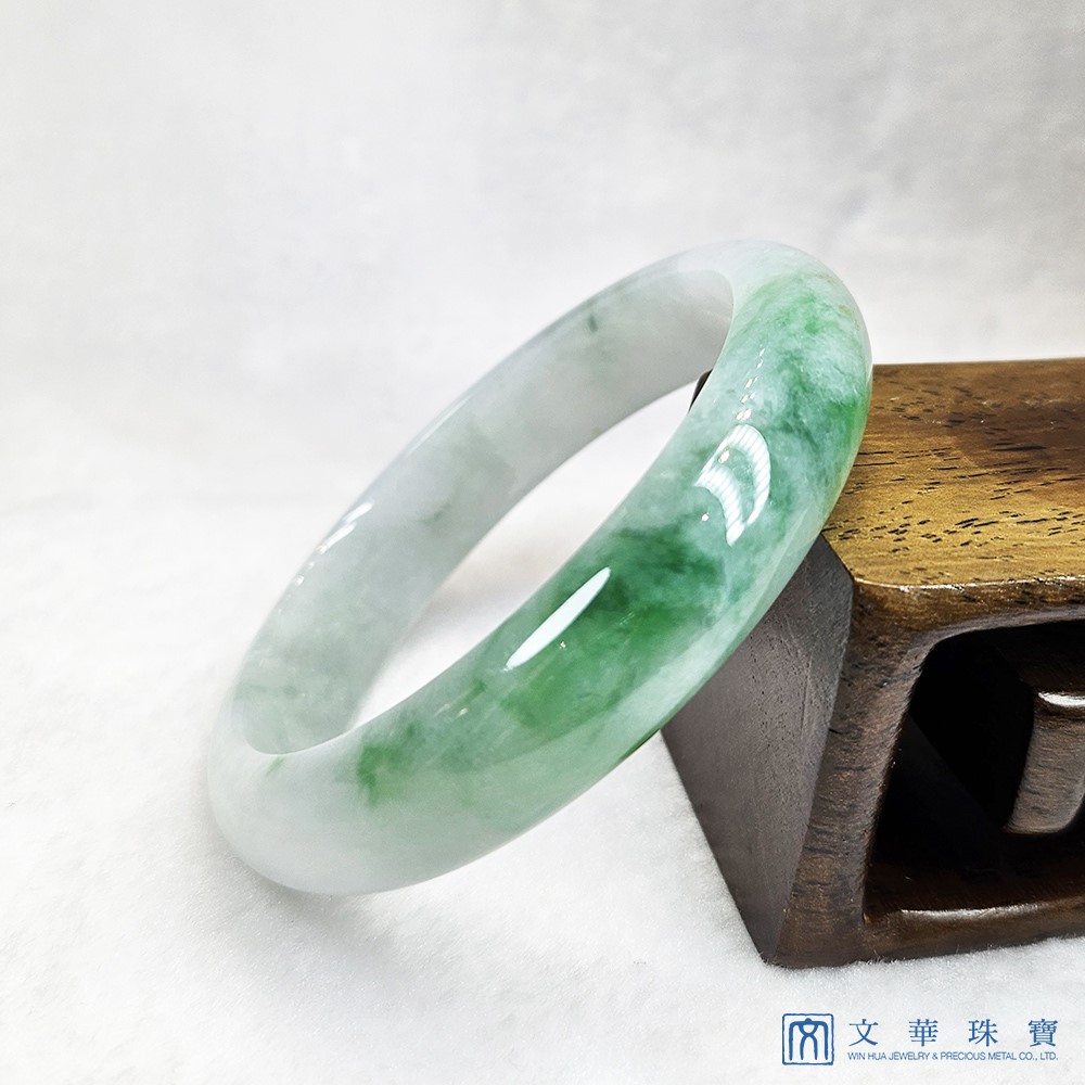 冰糯翠綠平安玉鐲 手圍18-18.5號