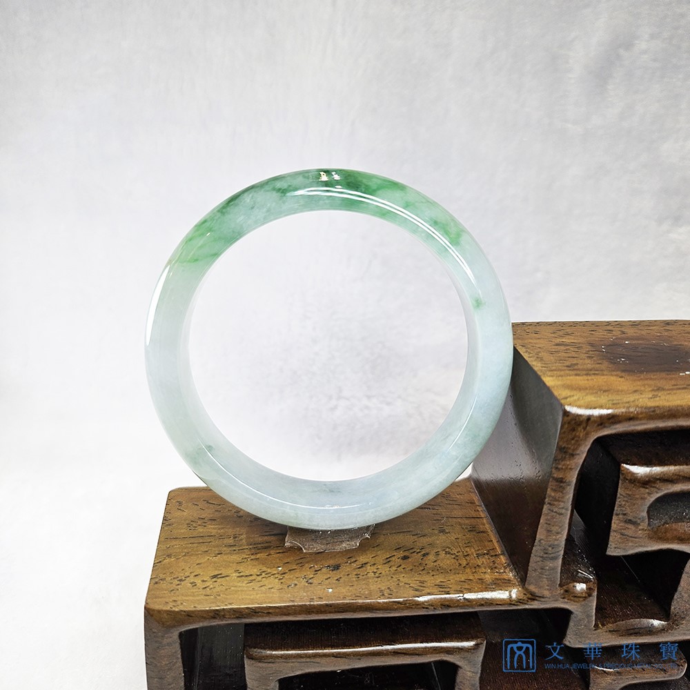 冰糯翠綠平安玉鐲 手圍18-18.5號
