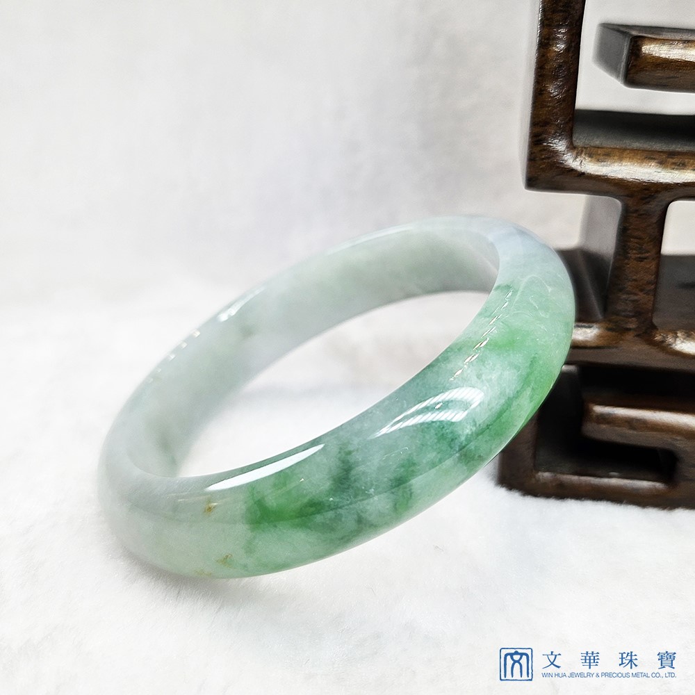 冰糯翠綠平安玉鐲 手圍18-18.5號