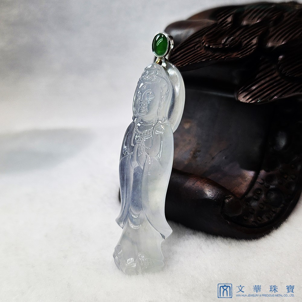 玻璃種立姿觀音玉墜 附中國寶石證書