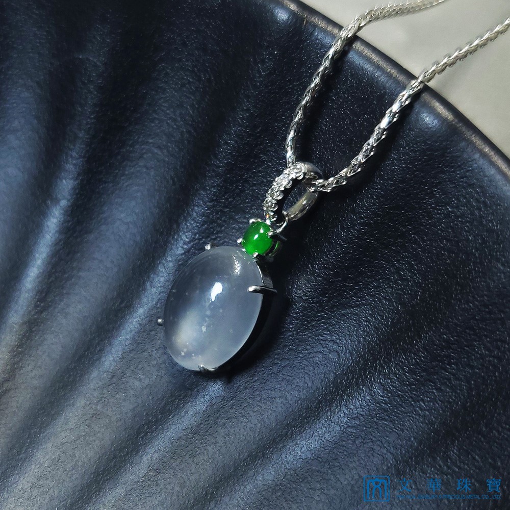 木拿種翡翠蛋面玉墜(已售出)