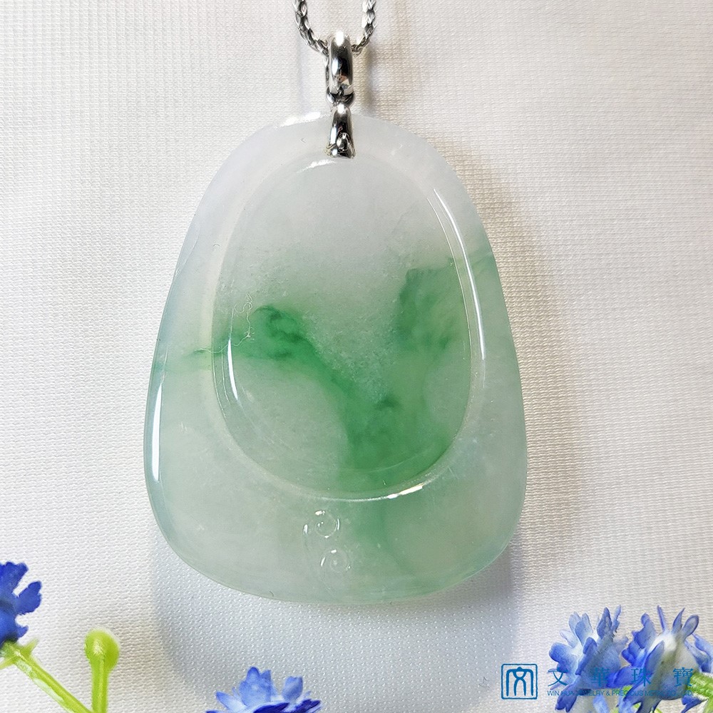 冰種帶綠觀音玉牌