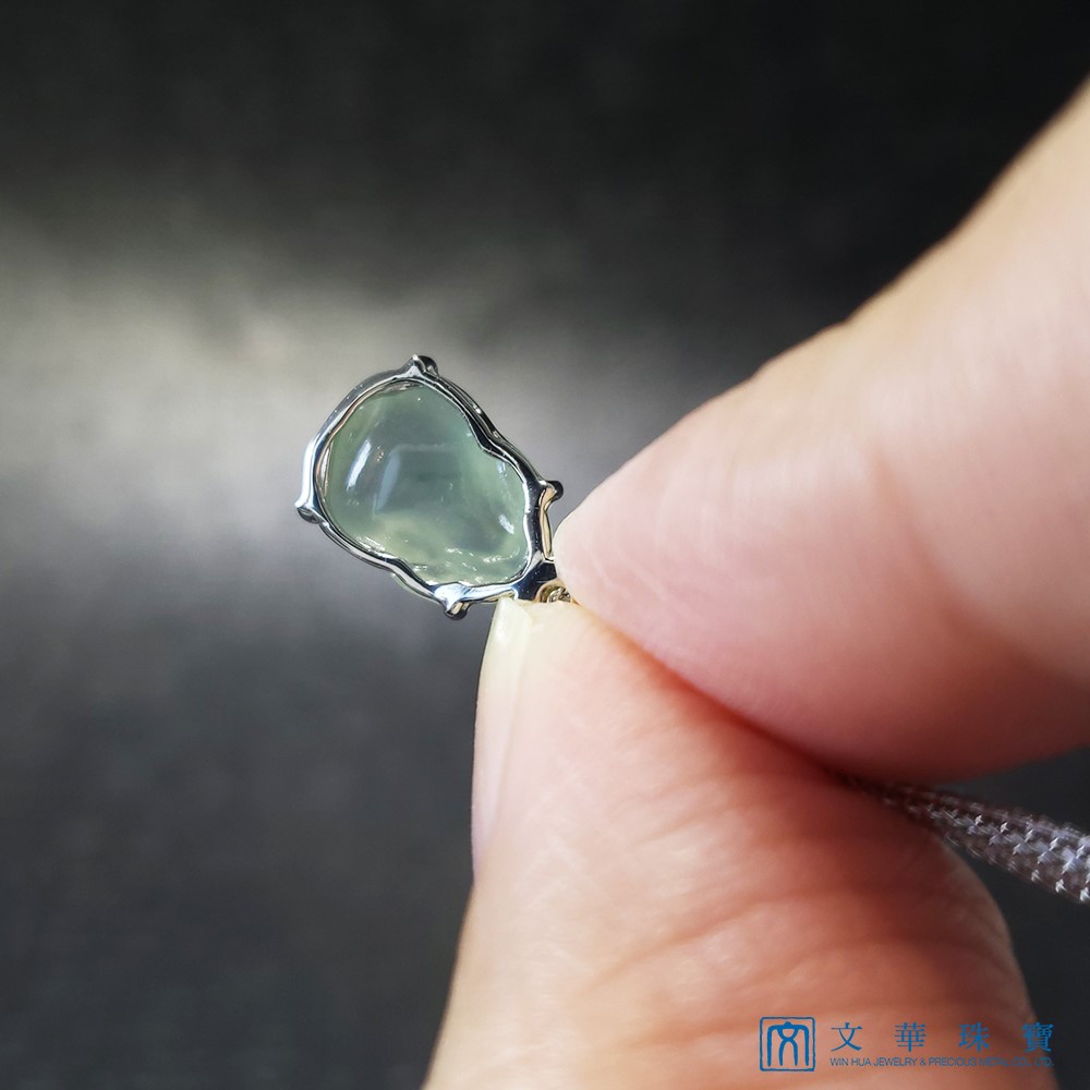 高冰三腳蟾招財玉墜(已售出)