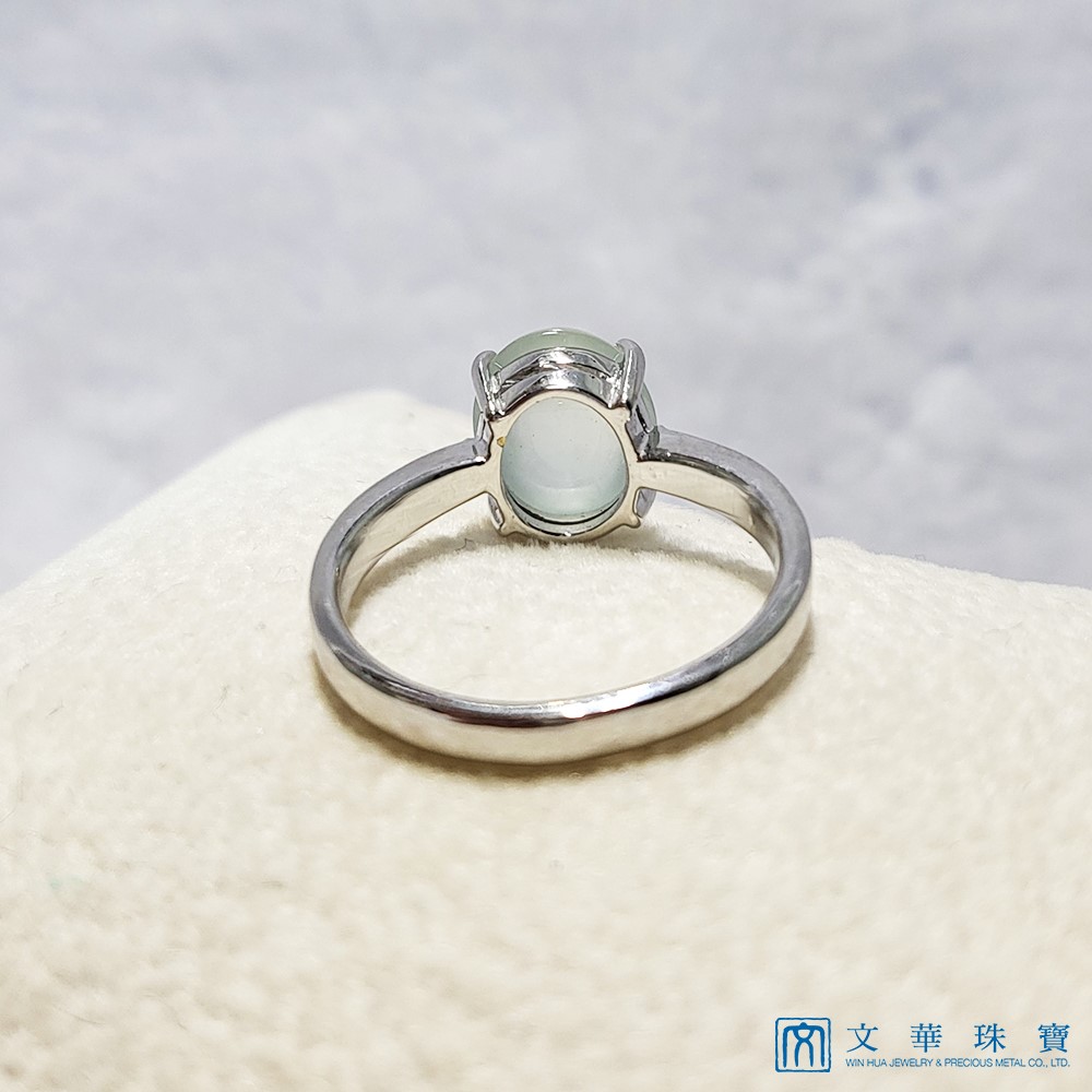 冰玻蛋面經典鑽戒 鉑金台 國際圍11.5號 