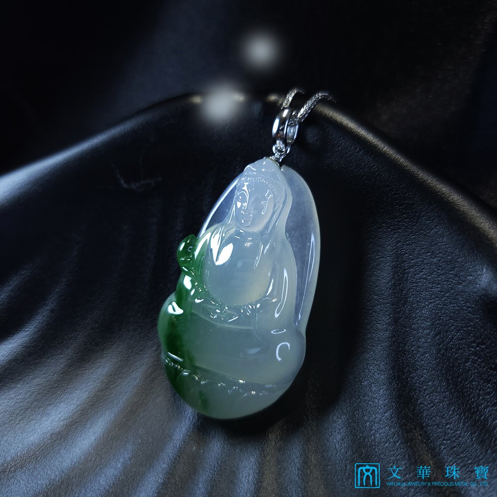 玻璃種帶綠素衣觀音 附中國寶石證書(已售出)