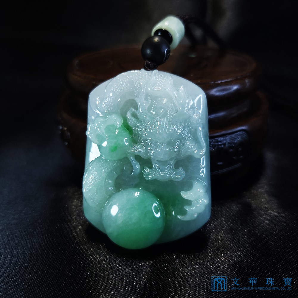 白底青龍牌 贈精美中國繩乙入(已售出)