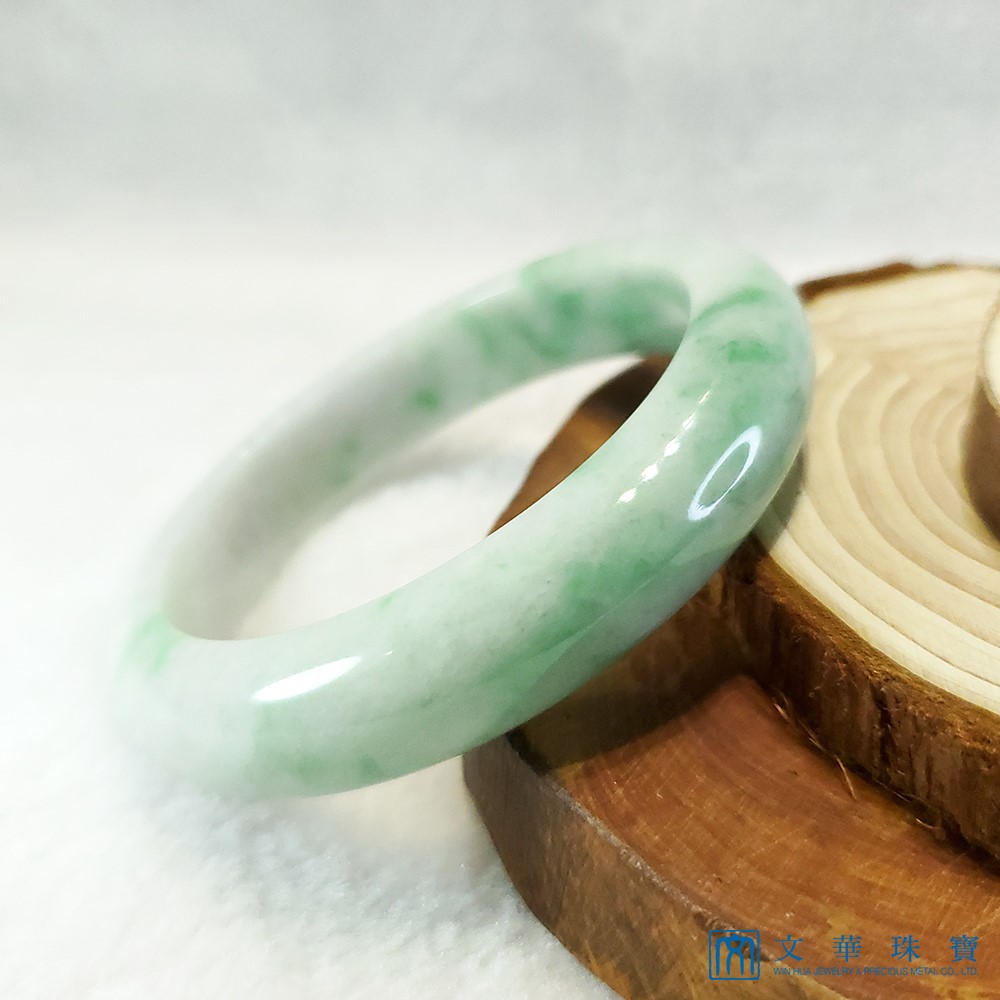 白底青翡翠玉鐲 18.8圍(已售出)