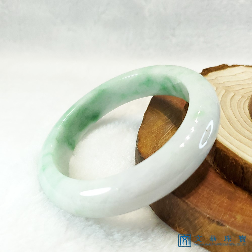 白底青翡翠玉鐲 18.8圍(已售出)