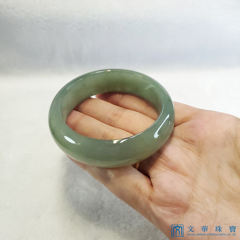 冰種湖水綠寬版玉鐲 18.5圍
