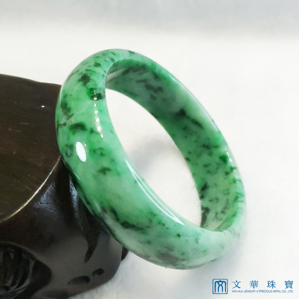 豆底翡翠飄花寬版玉鐲 18圍