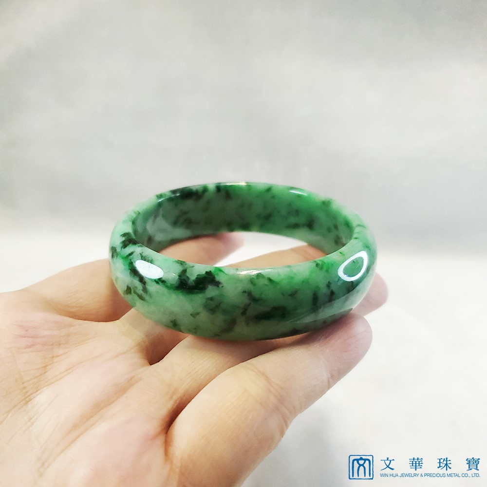 豆底翡翠飄花寬版玉鐲 18圍