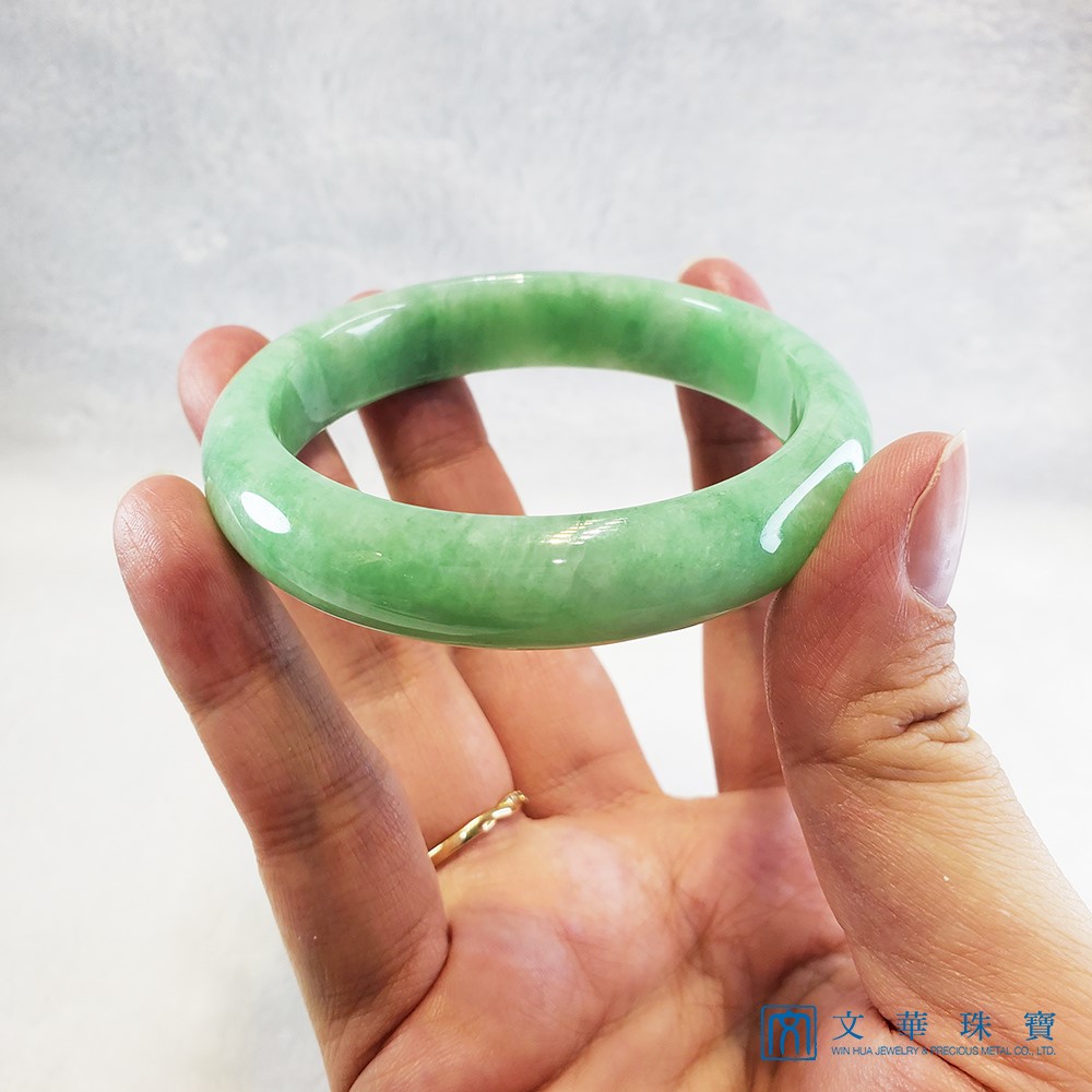 翡翠蘋果綠玉鐲 18.5圍 平安鐲(已售出)