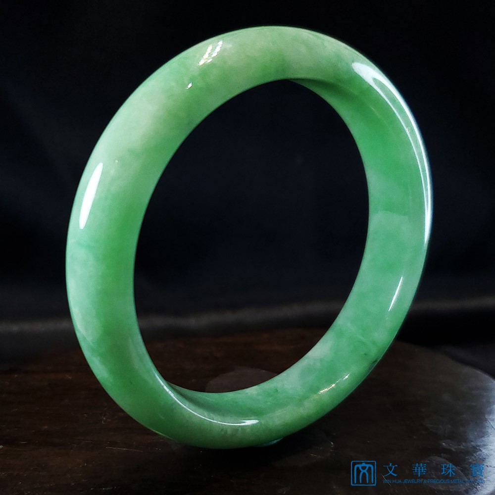 翡翠蘋果綠玉鐲 18.5圍 平安鐲(已售出)