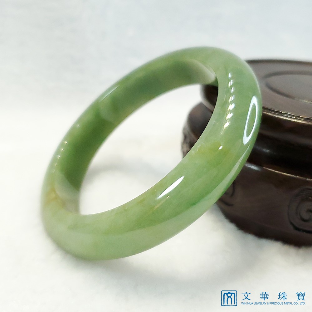 翡翠草綠帶翠玉鐲 17.8圍 平安鐲