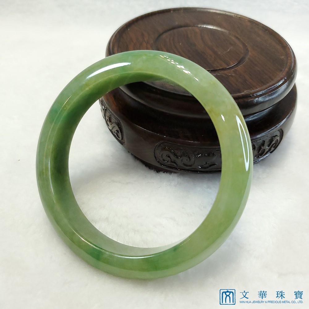 翡翠草綠帶翠玉鐲 17.8圍 平安鐲